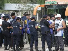 La normativa incorpora a personas registradas como deudores alimentarios morosos y mantiene otras restricciones vinculadas a violencia y delitos en espectáculos deportivos. La normativa incorpora a personas registradas como deudores alimentarios morosos y mantiene otras restricciones vinculadas a violencia y delitos en espectáculos deportivos.
