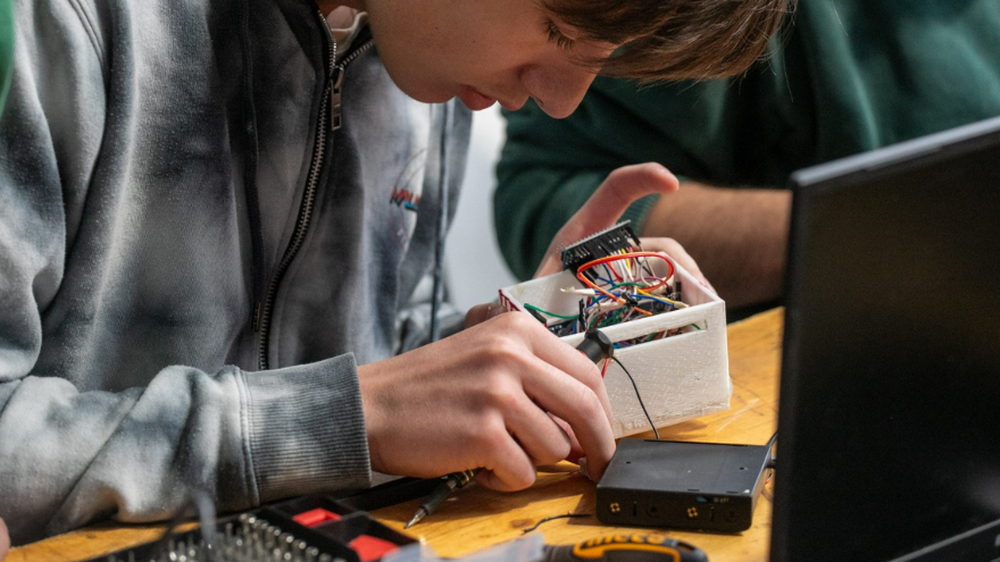 Probot School abre sus inscripciones para cursos de robótica, programación y videojuegos: cómo anotarse