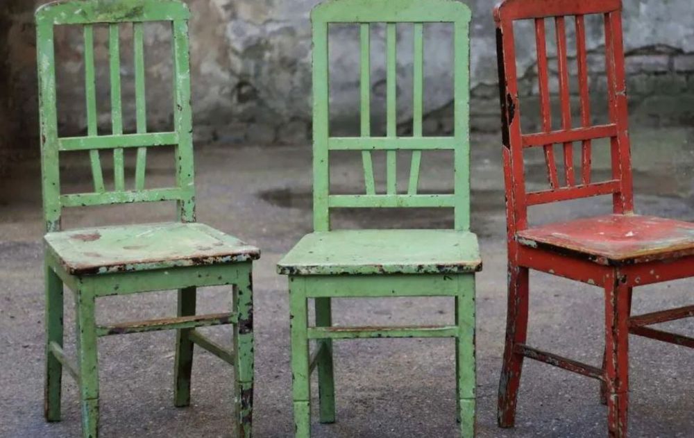 Reciclar sillas de madera rotas está de moda: así podés usarlas para ...