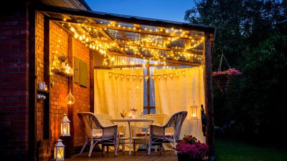 Si querés que el césped se vea divino, un tip imbatible es aumentar la frecuencia de corte, pasando la máquina al menos una vez por semana, y regulándola con las cuchillas altas, a no menos de 4 cm.