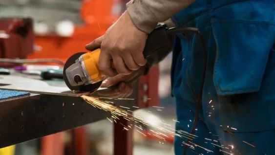 El empleo en el país bajó al 6,7%, según el Indec.