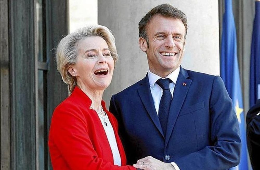 Ursula Von der Leyen y Emmanuel Macron, presidente de la Comisión Europea y presidente de Francia respectivamente, en una imagen de archivo.