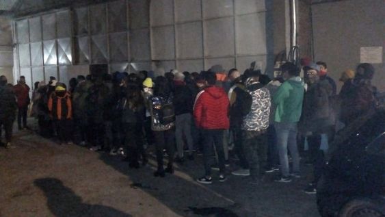 El festejo ilegal de Guaymallén se realizó en un galpón de calle Saavedra al 1000. Los inspectores señalaron que la gente les dijo que la invitación trascendió de boca en boca.