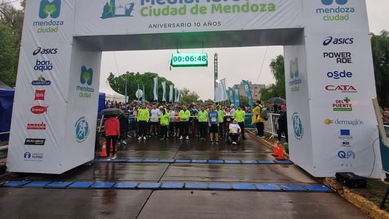 Se realizó la X edición de la carrera que recorre las principales calles de la Ciudad.
