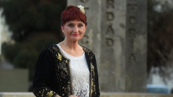 Vilma Rúpolo repasa su historia a través del libro de Andrés Cáceres