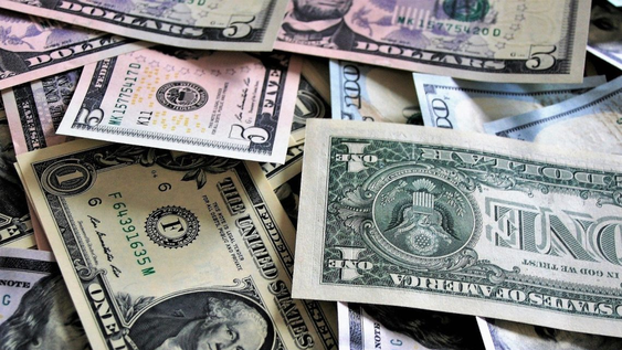 El piso de los $1.000 fue anunciado por el presidente Javier Milei, quien dijo que la idea era empezar a comprar divisas a ese nivel.