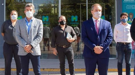 Los Andes | Ulpiano Suárez (izquierda) es uno de los que está más holgado (tiene 8 de 12 ediles). Matías Stevanato uno de los ajustados: renueva tres bancas, la mitad del bloque oficialista (tiene 6 de 12 en total).