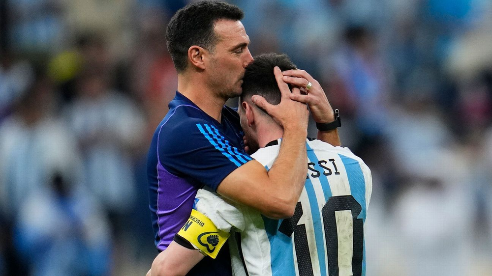 Lionel Scaloni dio la lista de los que irán al Mundial con Messi a la cabeza.