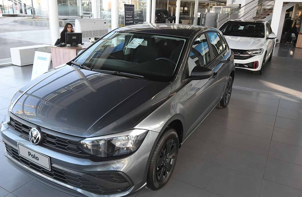 Qué dice el DNU de Milei sobre los Registros de Propiedad del Automotor - Foto: José Gutiérrez / Los Andes