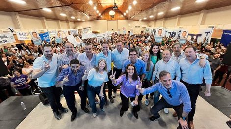 Los Andes | La visita del ministro Gabriel Katopodis sirvió para que el peronismo mendocino se sacara una foto de la unidad. Hasta Roberto Righi se subió al escenario.
