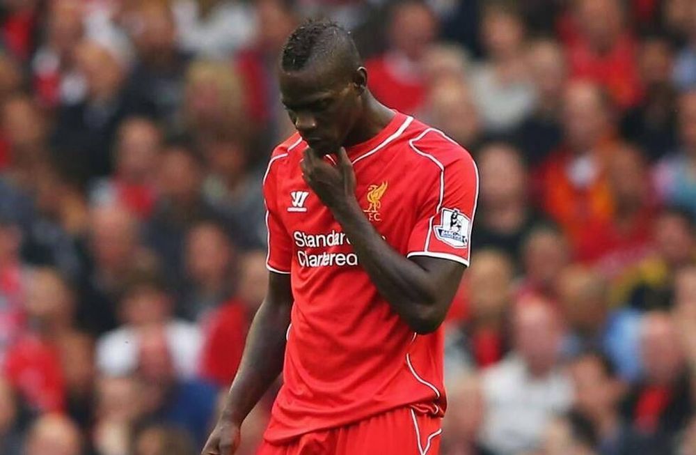 Mario Balotelli recibió cargos por racismo