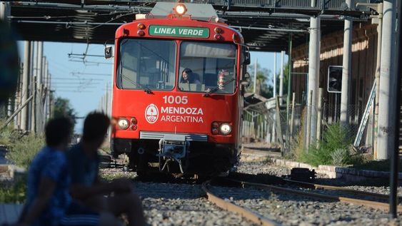 El Metrotranvía tiene una nueva frecuencia horaria a partir hoy