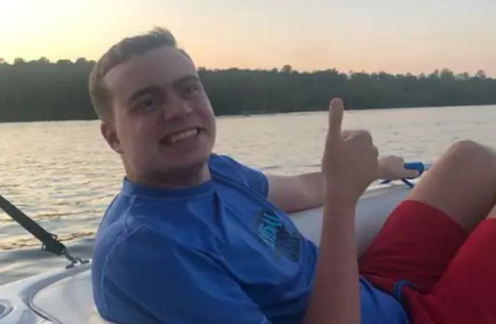 Ryan Lowry, un adolescente de 19 años, que ha llamado la atención gracias a una carta de empleo que ha compartido través de Linkedin. Foto: Gentileza / Washington Post