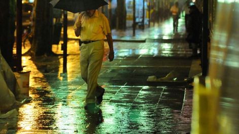 Calles cortadas, árboles caídos y personas evacuadas: el relevamiento de la tormenta del sábado en Mendoza.