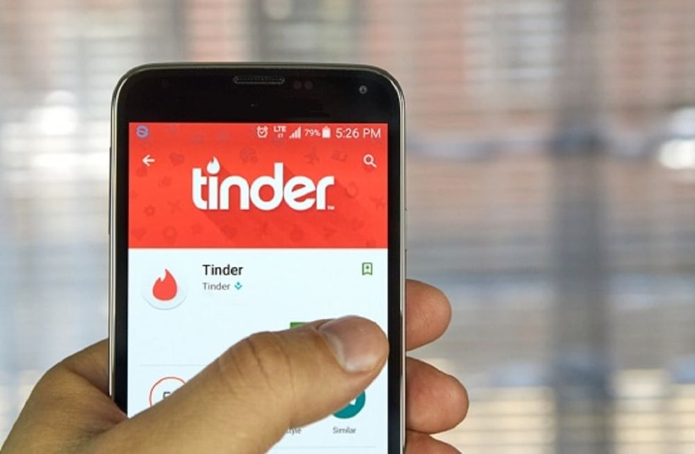 ¿Usás Tinder? Los riesgos que esconde la popular app para buscar pareja