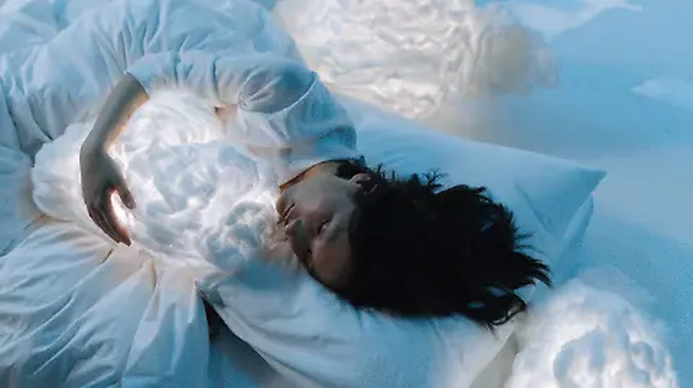 Este es el significado de soñar con que familiares fallecidos reencarnen. Este es el significado de soñar con que familiares fallecidos reencarnen.