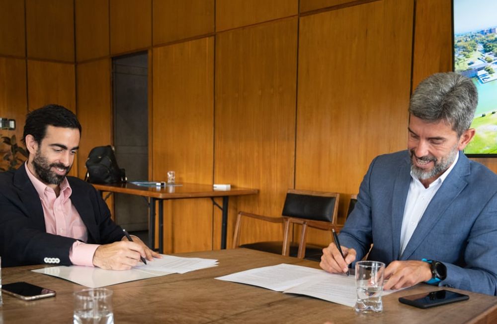 Ulpiano Suarez firmó un convenio con la provincia para la refuncionalización de las calles San Juan Sur y Morón