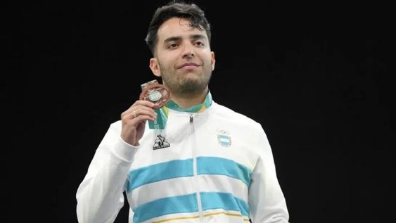 Augusto Servello, integrante de la Selección Argentina de Esgrima y campeón suramericano de florete, habló del esfuerzo que realiza para sostener su carrera deportiva y competir al máximo nivel.