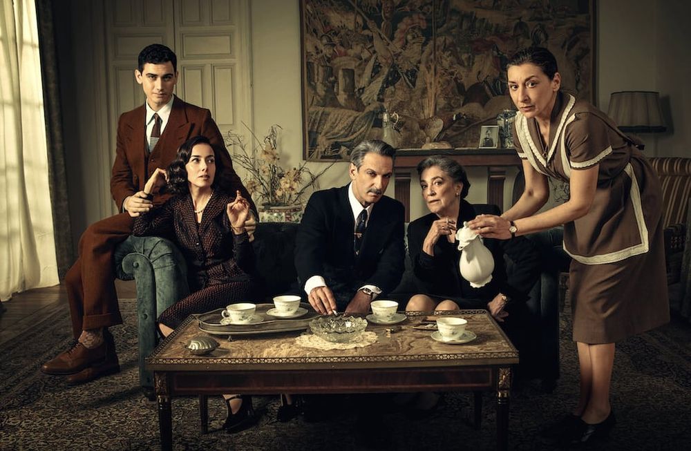 “Alguien tiene que morir” en Netflix: una tragedia avasallante y demasiado ambiciosa