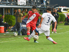 El Cruzado no pudo frente al Cervecero y cayó 2 a 1 frente a Quilmes. El Cruzado no pudo frente al Cervecero y cayó 2 a 1 frente a Quilmes.
