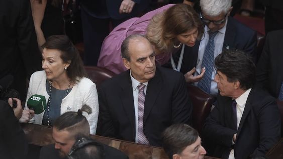 Los ministros Diana Mondino y Guillermo Francos  - Foto Federico López Claro