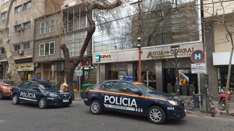 El hotel donde ocurrió la muerte de la mujer en calle Amigorena