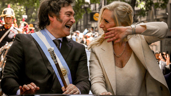 El presidente Javier Milei junto a su hermana Karina, secretaria general de la Presidencia.