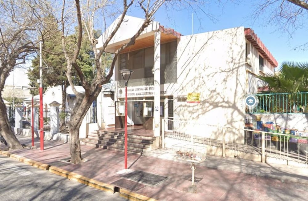 Los docentes de la escuela Gregorio Las Heras fueron denunciados y detenidos en junio del año pasado, tras la denuncia de una mamá. - Los Andes