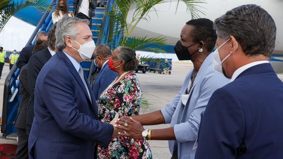 Alberto Fernández llegó el lunes por la tarde a Barbados para profundizar vínculos con las naciones del Caribe (Gentileza)