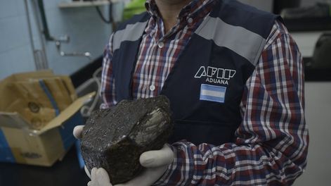 Aduana secuestró un meteorito que estaba en un auto que venía de Chile. Foto: AFIP Aduana