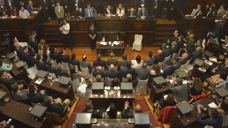 Los legisladores permanecen con sus ingresos congelados desde fines de 2019. / Foto: Orlando Pelichotti  / Los Andes