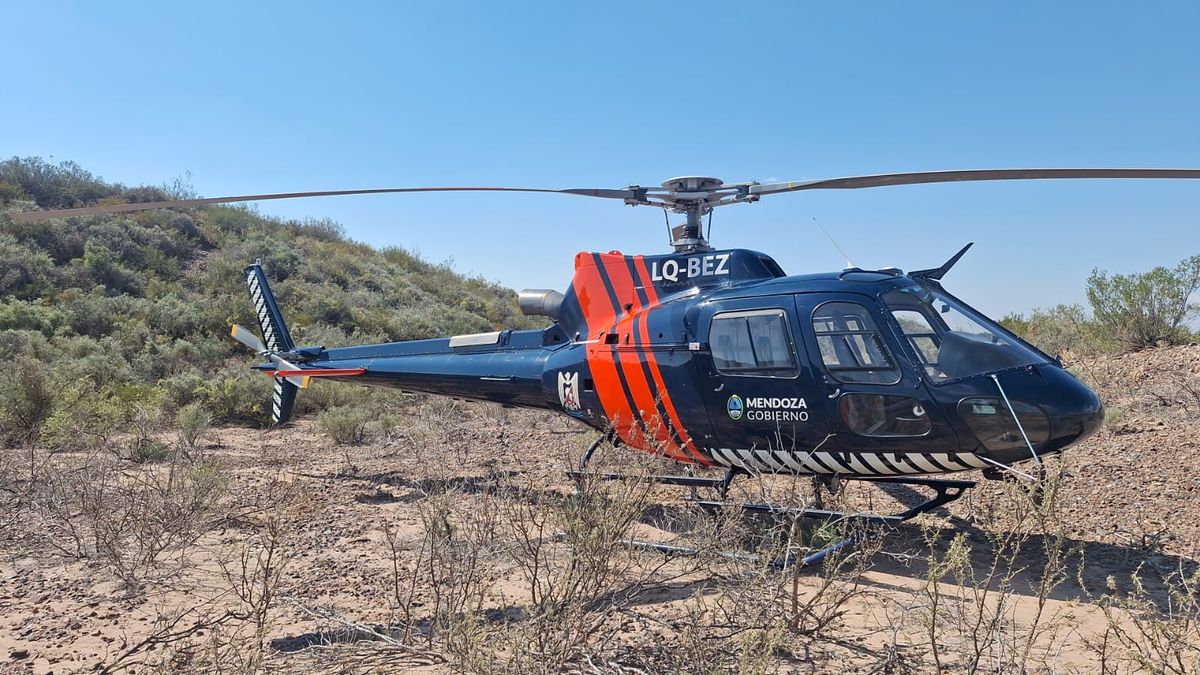 Rescataron en helicóptero a un ciclista accidentado en un sendero en Barrancas