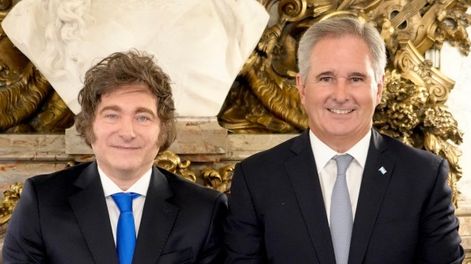 El presidente Javier Milei junto al canciller Pablo Quirno
