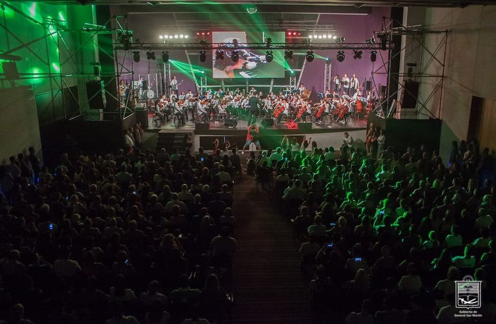 Los sonidos de la buena memoria: música sinfónica, rock y teatro, en el Plaza