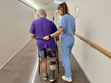 Prestadores que brindan servicios a personas con discapacidad han anunciado un cese de actividades por tres días en Mendoza. Lo mismo sucederá a nivel nacional. Prestadores que brindan servicios a personas con discapacidad han anunciado un cese de actividades por tres días en Mendoza. Lo mismo sucederá a nivel nacional.