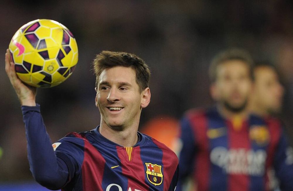 Suena raro: homenaje a Messi un día antes de la entrega del Balón de Oro