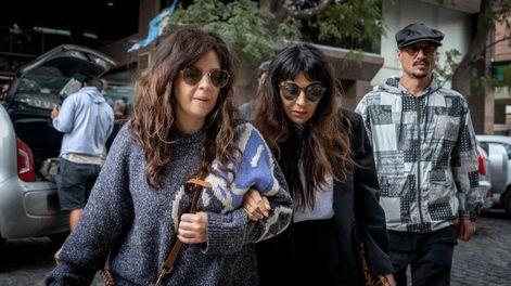 Gianinna Maradona en el ingreso a tribunales para declarar.