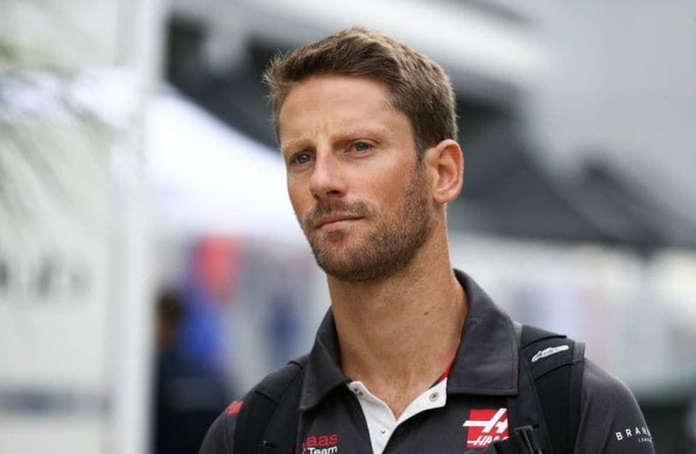 F1: Grosjean se sube al auto campeón de Mercedes