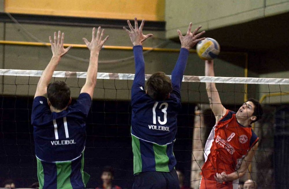 Regatas quedó match point