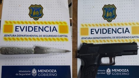 Raid delictivo en pleno Centro. Los ladrones tenían un arma blanca y una réplica. / Prensa Ministerio de Seguridad
