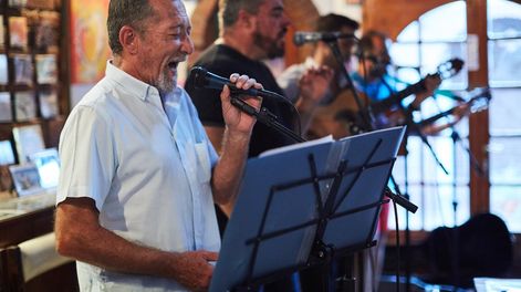 Los Andes | A un año de su retiro, Ricardo Mur se dedica al canto y vive alejado del ruido citadino