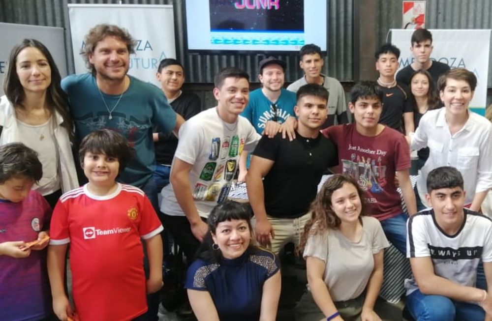 Estudiantes de Junín, San Martín, Las Heras y Lavalle expusieron sus prototipos de videojuegos. Foto: Gentileza