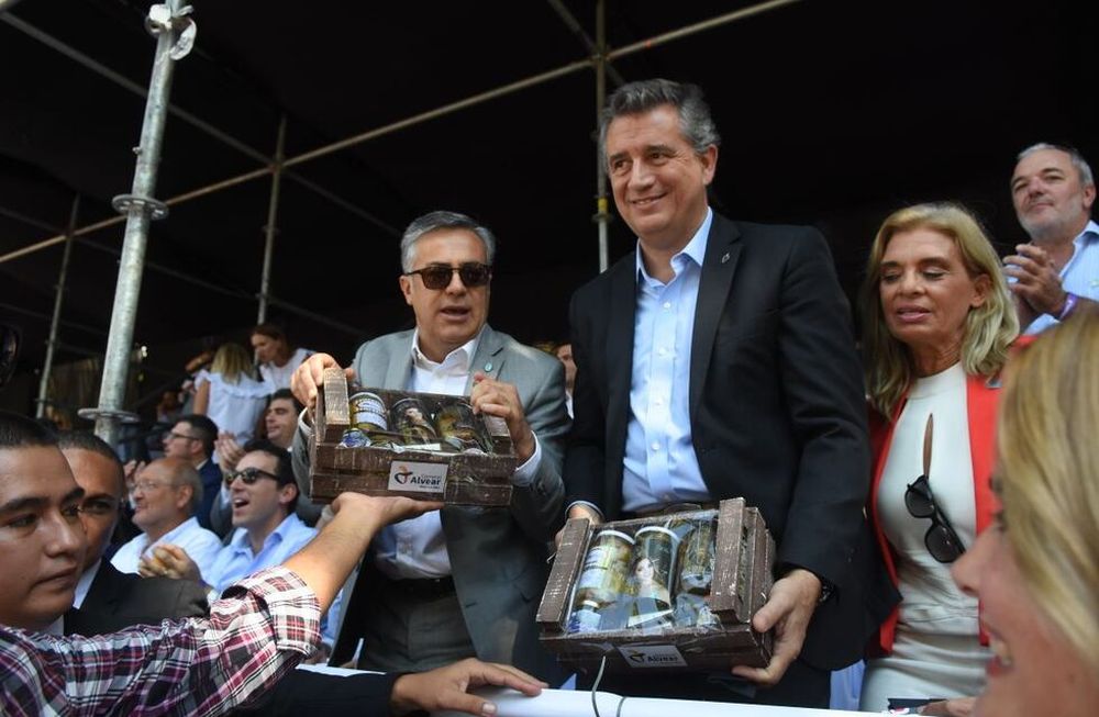 Un palco aburrido sin muchas figuras ni anuncios
