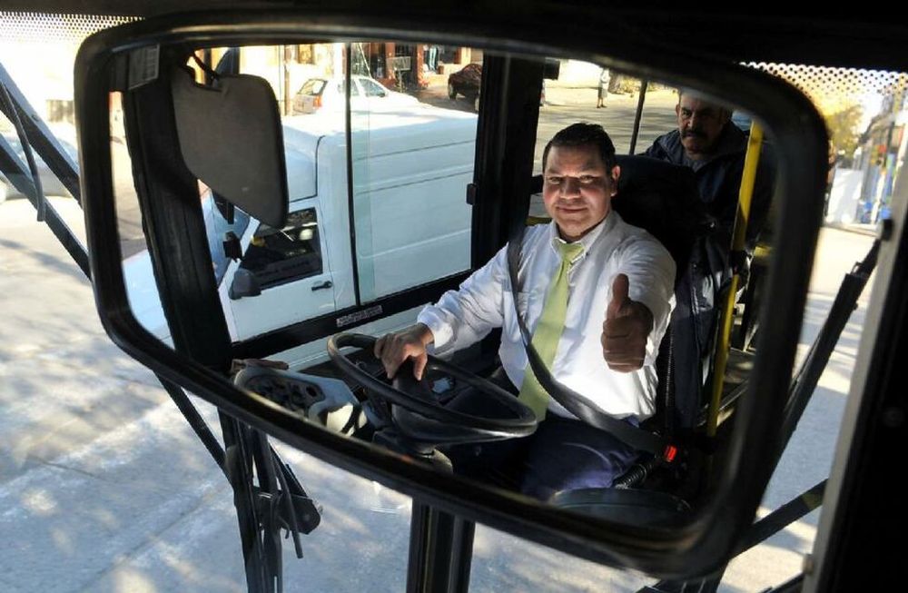 Omar, el mejor colectivero de Mendoza con sello cordobés