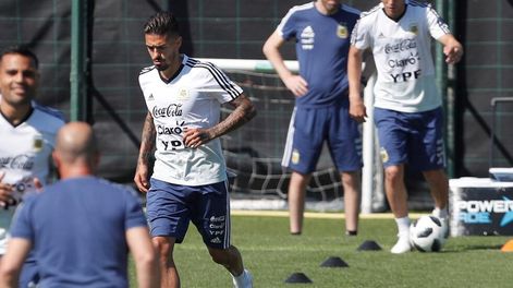 Tras la lesión de Lanzini, qué dice el reglamento FIFA para reemplazar jugadores