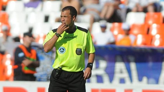 Estos son los árbitros que impartirán justicia en la definición del fútbol argentino