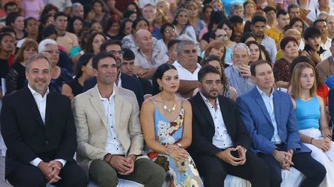 Los Andes | Los intendentes Matías Stevanato (Maipú), Emir Andraos (Tunuyán), Flor Destéfanis (Santa Rosa) y Fernando Ubieta (La Paz)  junto al exjefe comunal saliente de Lavalle, Roberto Righi. Foto: @MatiasStevanato