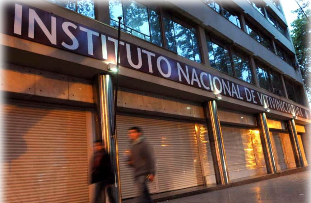 Momento crítico en la relación entre el INV y la industria