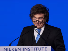 El Presidente Javier Milei, ayer, durante su conferencia en el Milken Institute, en California.&nbsp; &nbsp;