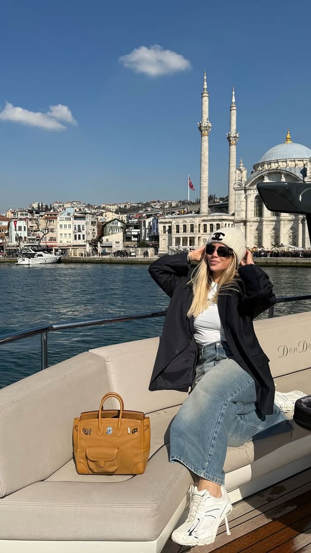 wanda_nara_3574994493805000218.jpg